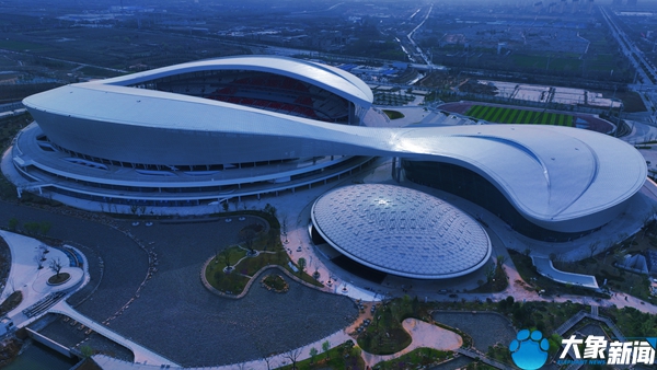 提取牡丹与丝路元素省运会主场馆洛阳奥体中心美出天际