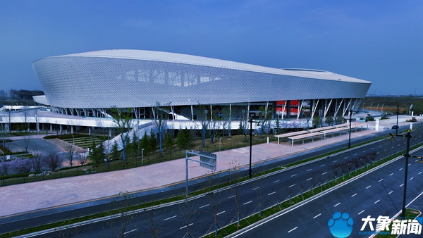 提取牡丹与丝路元素省运会主场馆洛阳奥体中心美出天际