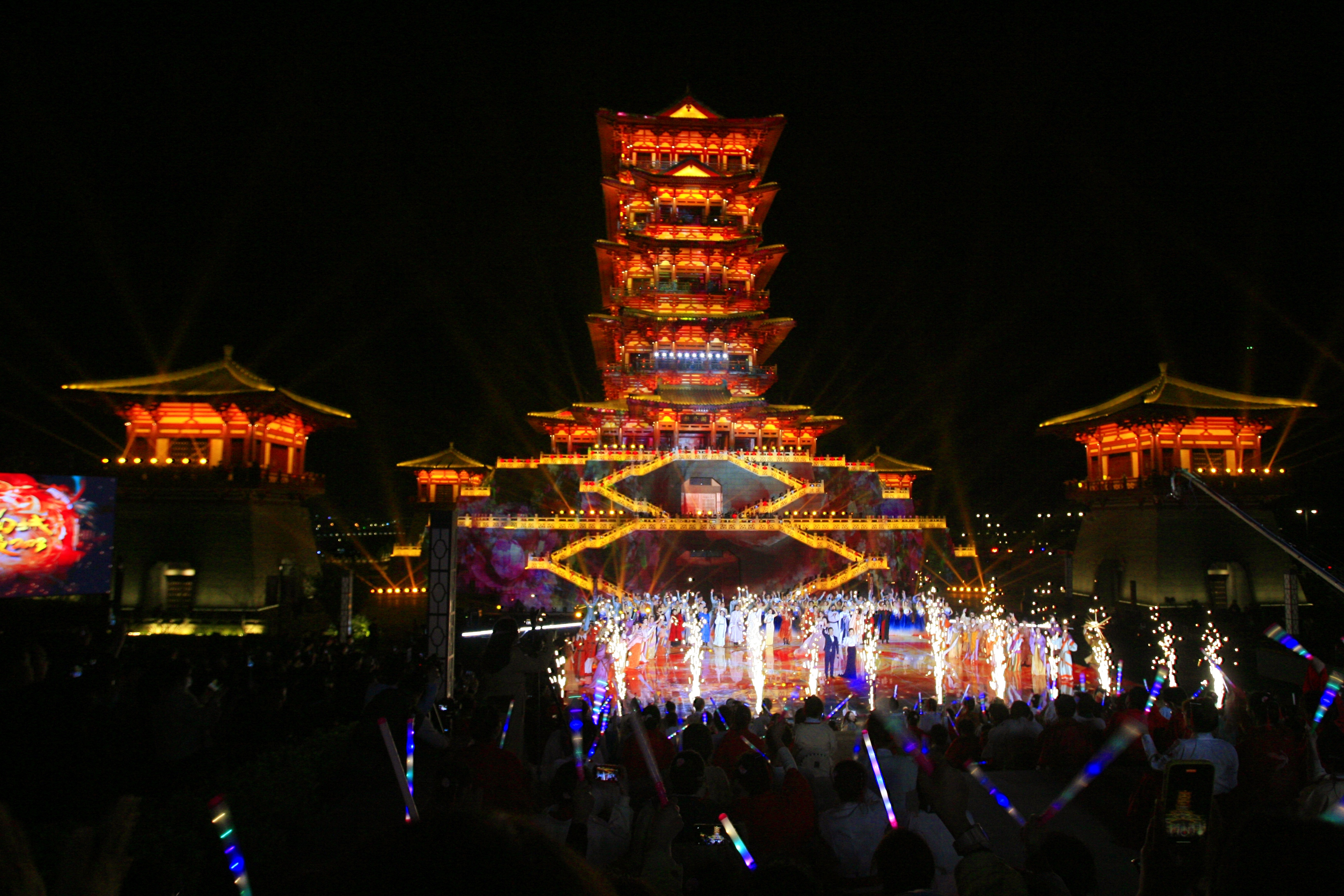 第40届中国洛阳牡丹文化节开幕