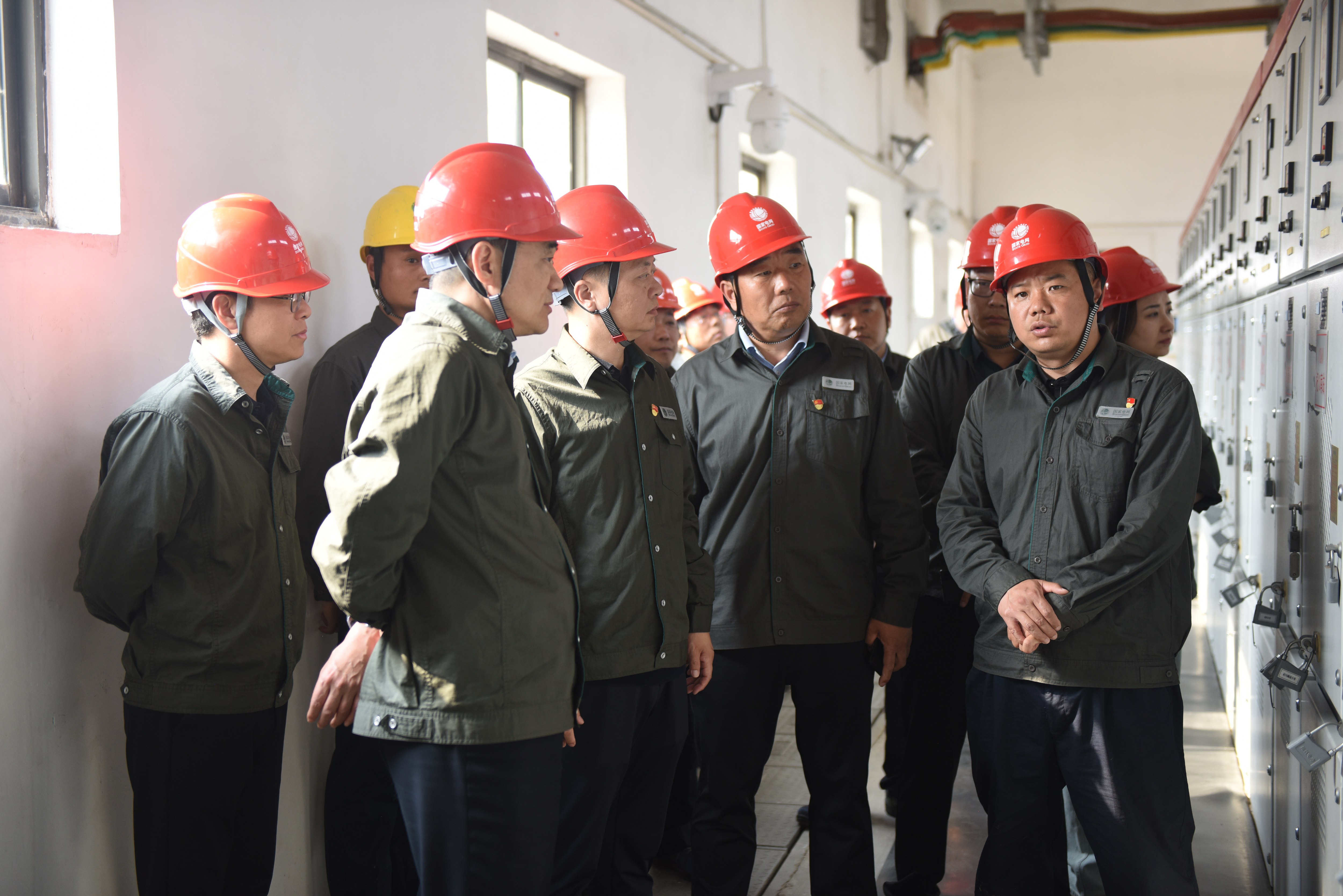 国网开封供电公司总经理崔军朝到杞县调研督导春查工作