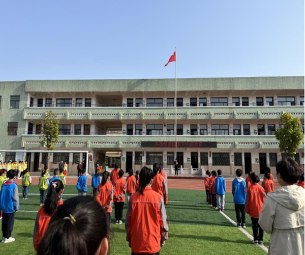 开封市顺河回族区公园路东街小学开展世界读书日活动