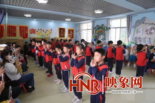 传递爱 收获爱 通许县第一幼儿园开展母亲节主题活动