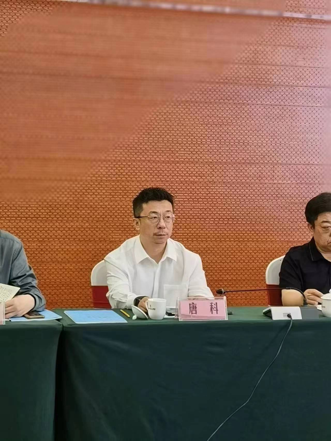 新闻出版广电总局原副局长张丕民,中国电影制片人协会副理事长周建东