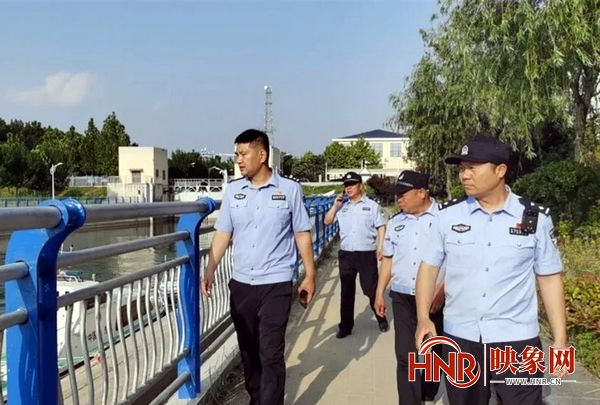 周口市公安局水上分局持续开展巡河清理行动