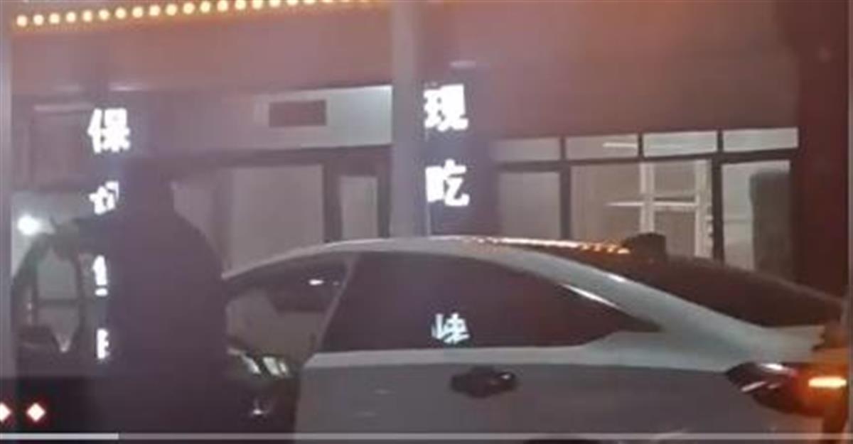 喝酒前喝蜂蜜水还是酒后_男子酒后失手打死13岁女儿_5男子酒后推车回家