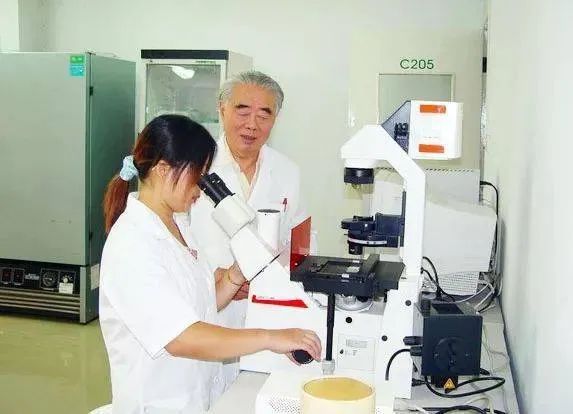 毛江森院士逝世_新生儿应吃哪种鱼肝油_地震发生后从高楼撤离时应走