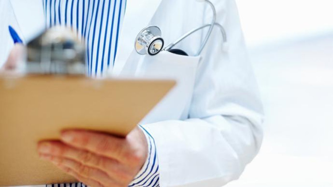 中暑可能致命？医生提醒这些人群注意