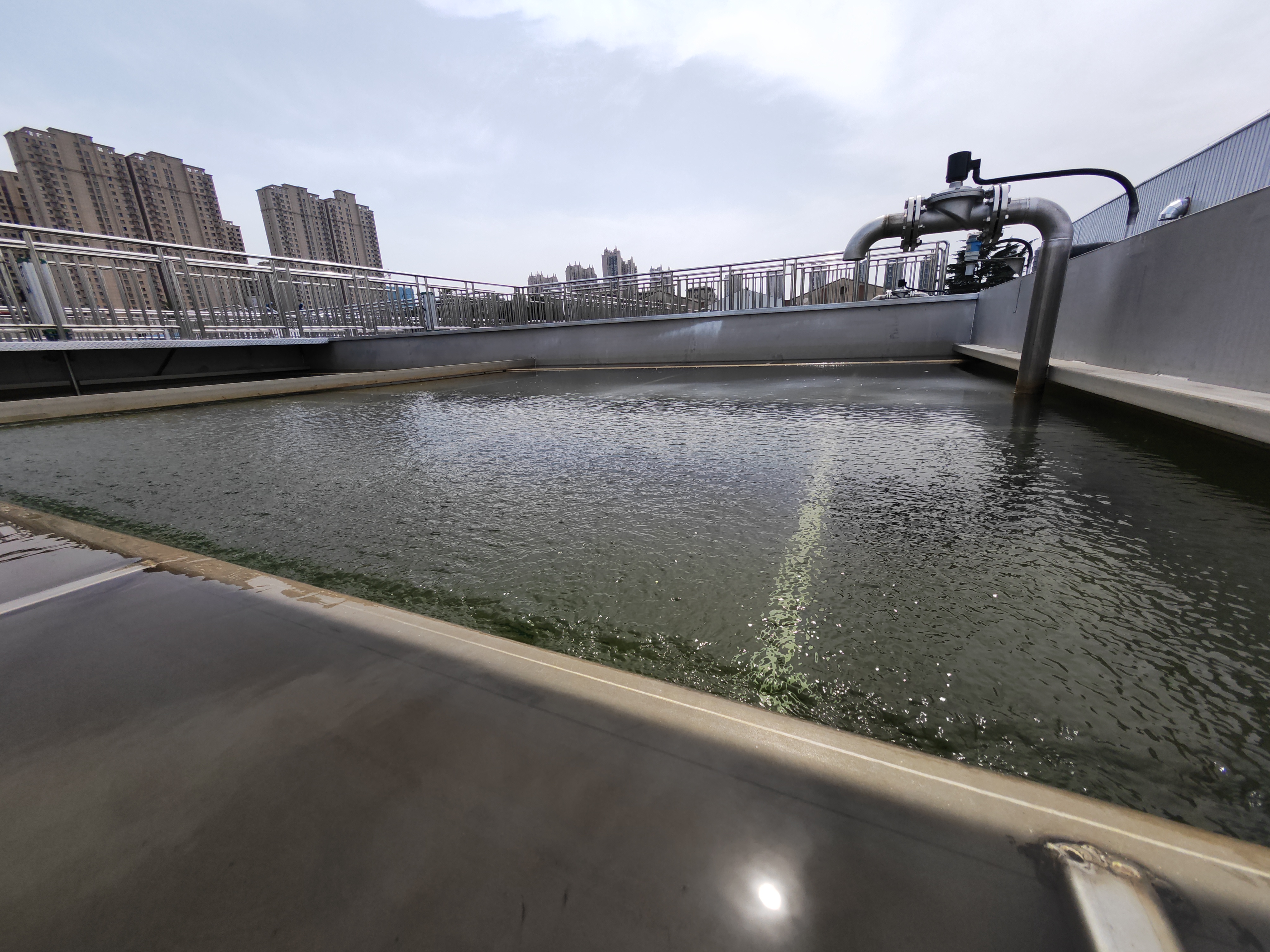 目前,由于郑州市东周水厂,石佛水厂正在升级改造,为保证两座水厂原