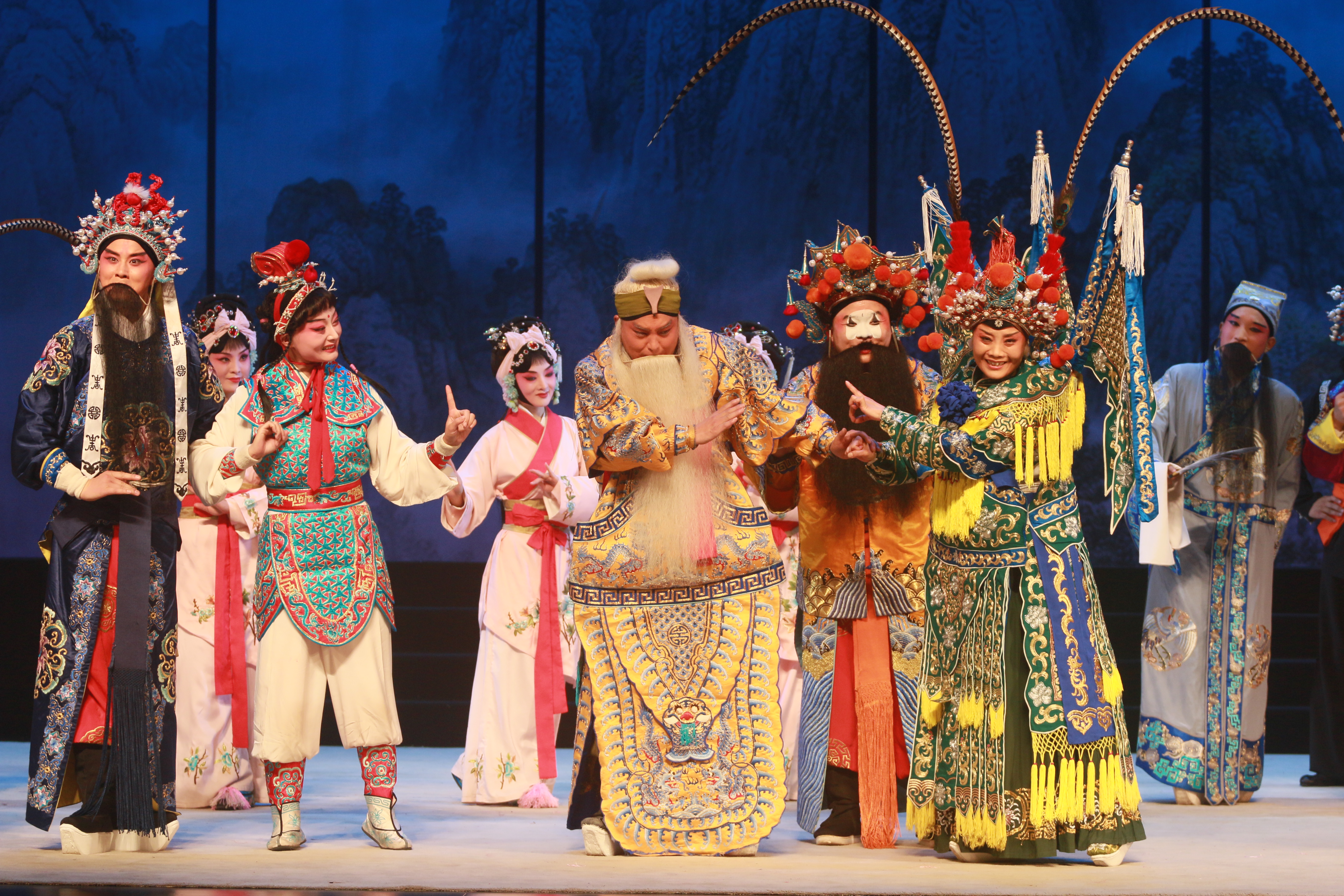 河南豫剧院青年团建团十周年优秀剧目线上展演活动开始啦