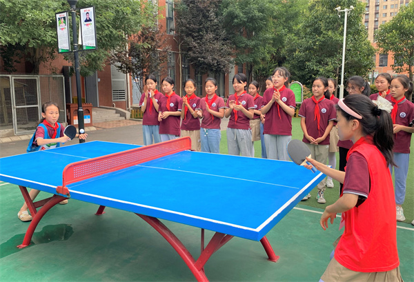 郑州高新区外国语小学举行校园乒乓球联赛