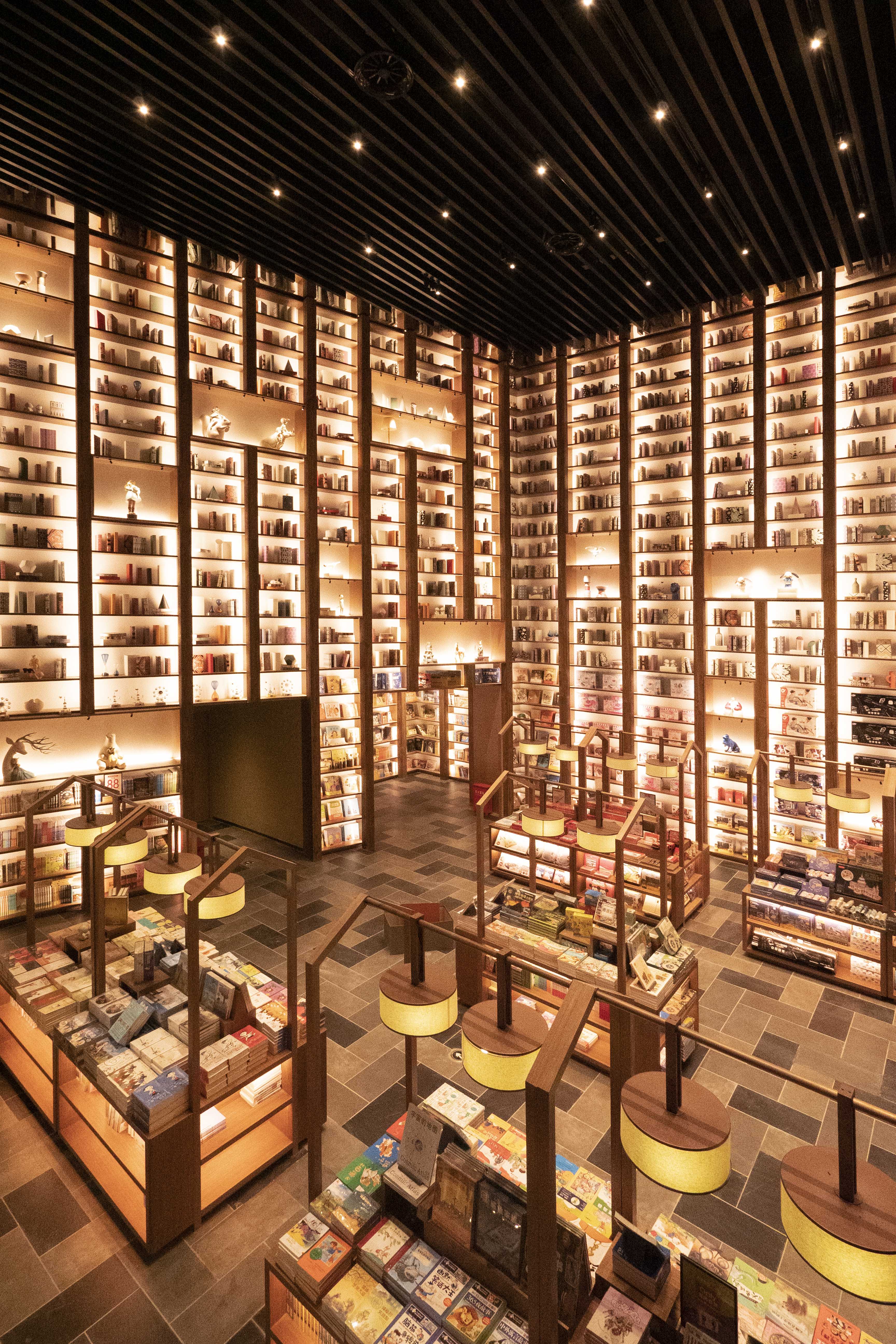 把书店打造成城市文化会客厅郑州金水满足你对书香之城的所有想象