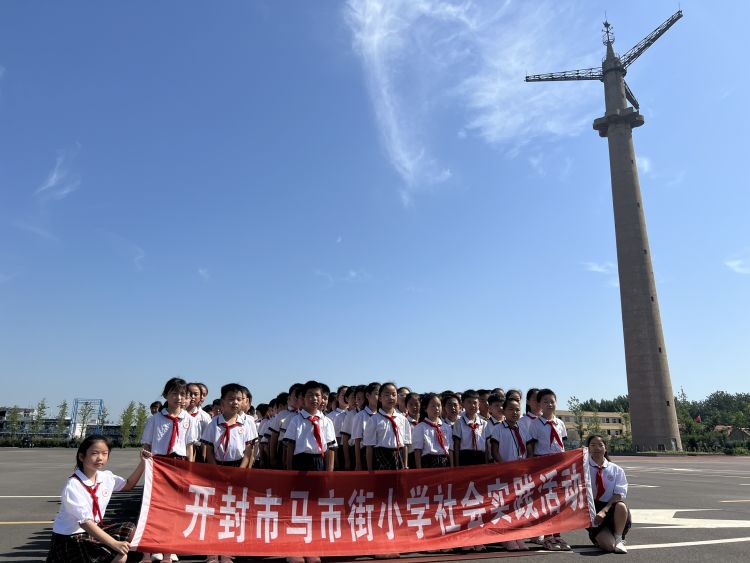 赓续红色血脉 厚植家国情怀