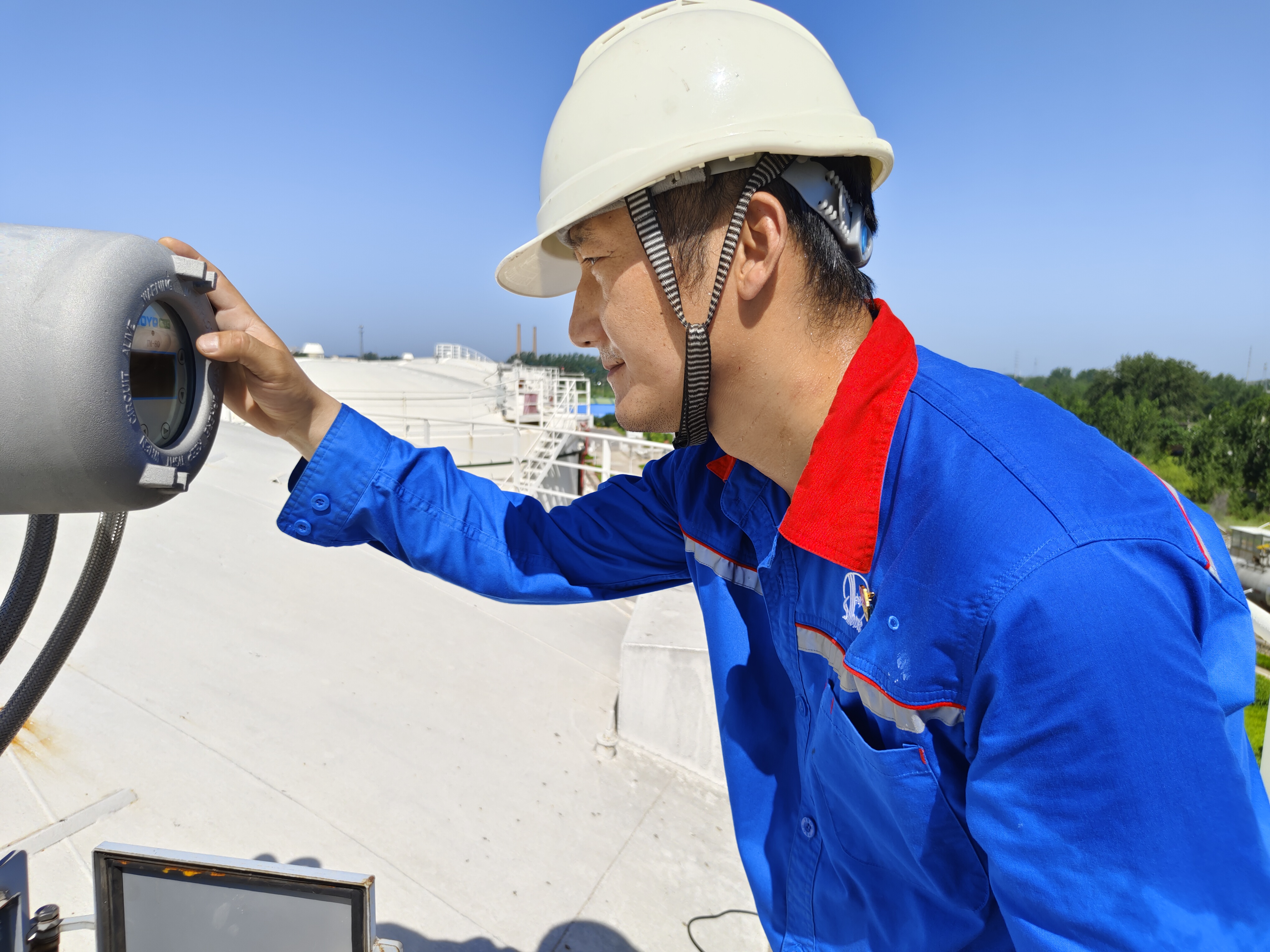 中国石化商丘石油分公司高温下奋进前行的石化人