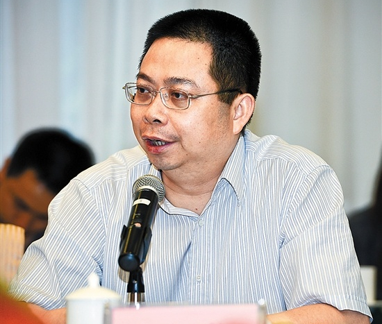 大象夜读宝能老板姚振华被讨薪者野蛮围殴曾拳打万科脚踢格力的野蛮人