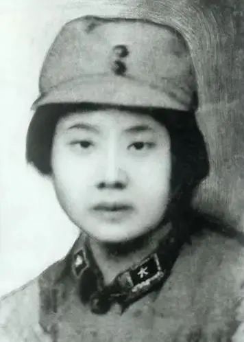 “日本投降了！中国胜利了！好多群众路上喊啊”78年前的今天，日本宣布无条件投降！(图13)