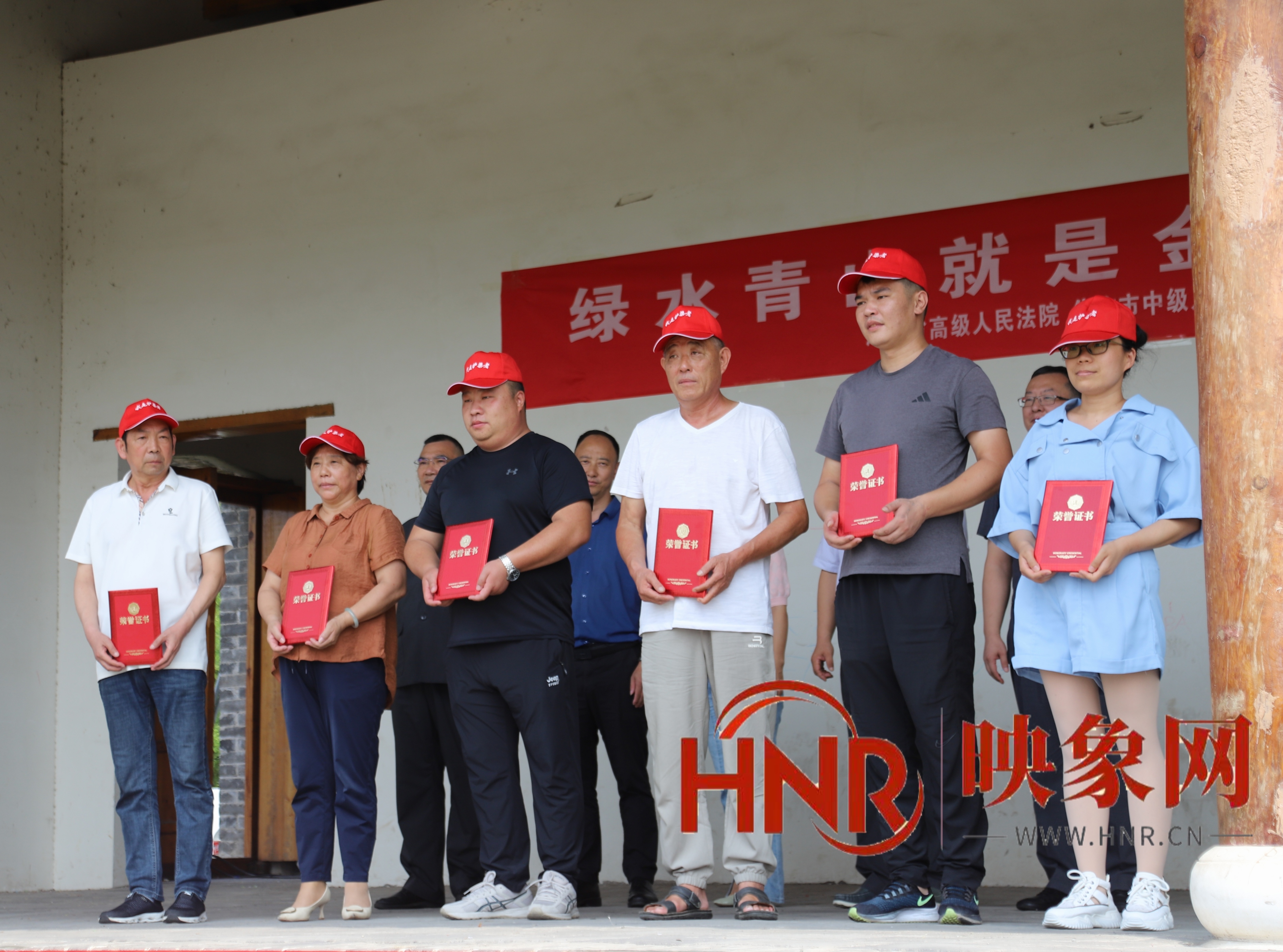 筑牢法律屏障，守护绿水青山——焦作市解放区人民法院开展首个“全国生态日”普法宣传活动