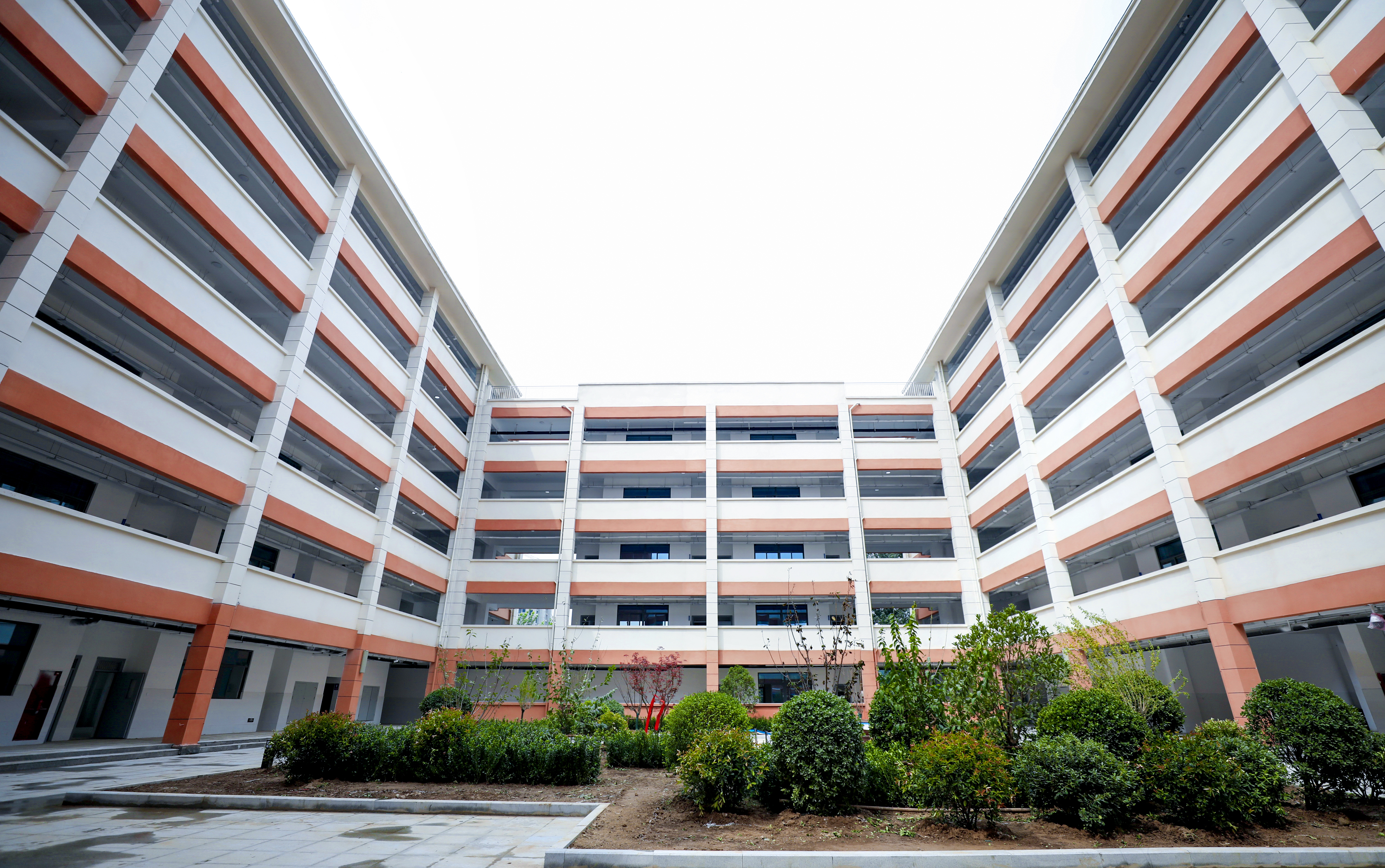 从探索之路到集团化优质郑州市第四十七初级中学东校区落成