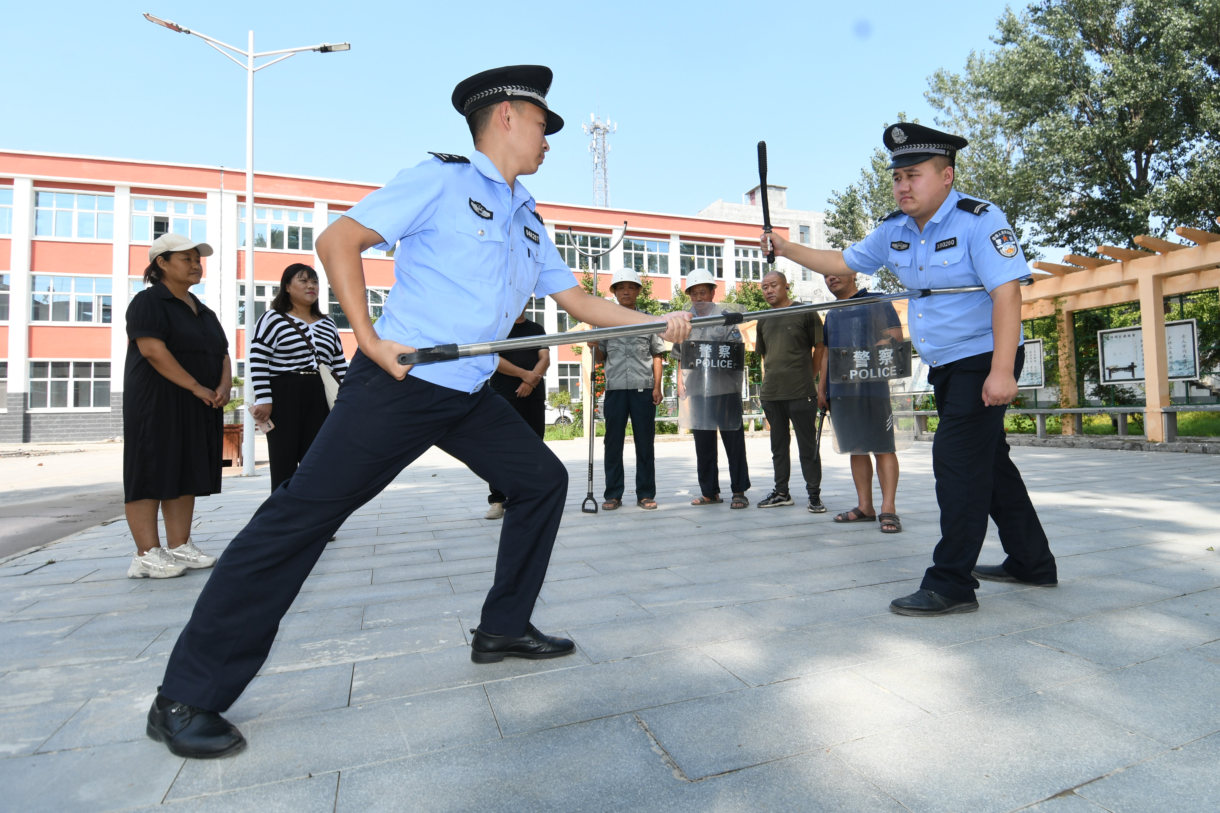 浚县公安局：强化安保培训 筑牢校园安全