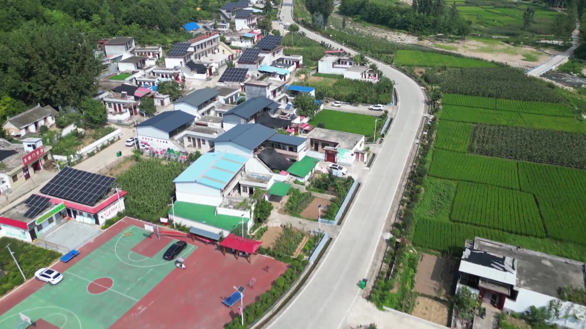 南阳市南召县垃圾分类扮靓秀美乡村