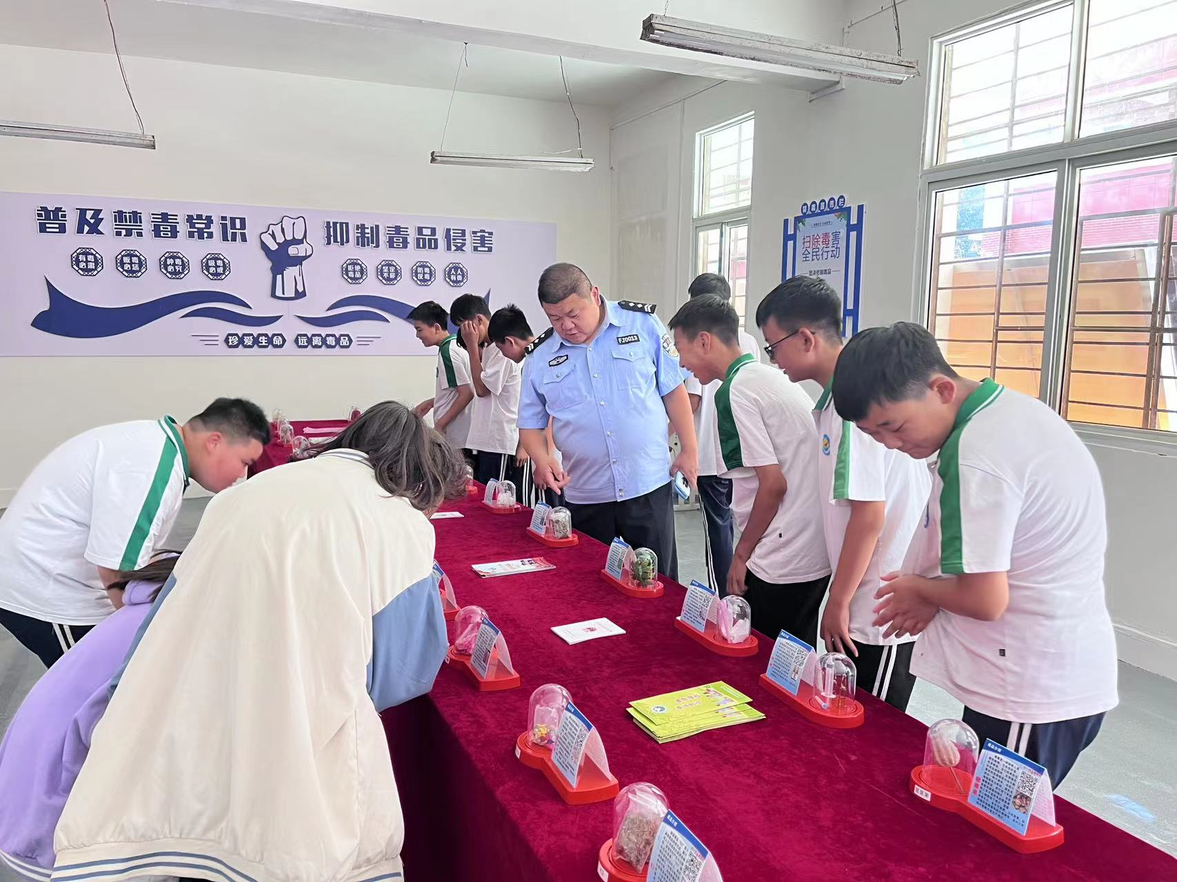 开封市尉氏县公安局十八里派出所：禁毒宣传进校园