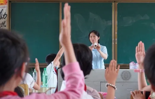 财政部：持续加大财政投入力度 支持加强教师队伍建设