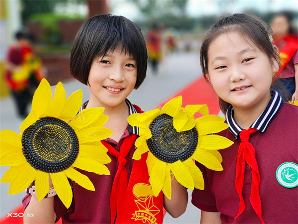 郑州高新区长椿路小学举行一年级入学仪式
