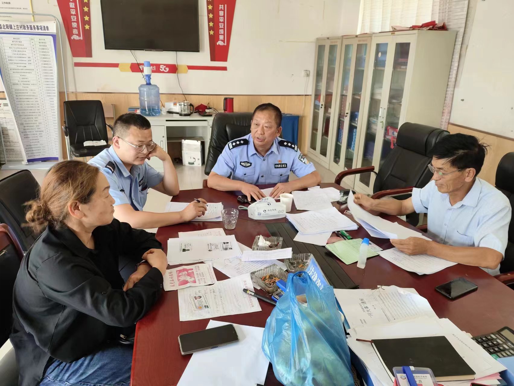 听民声补短板！淇县公安局北阳派出所邀群众“挑刺” 让警民心连心