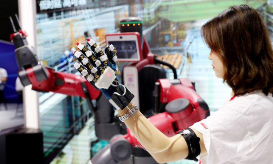 别让人工智能“偷”走孩子的独立思考能力