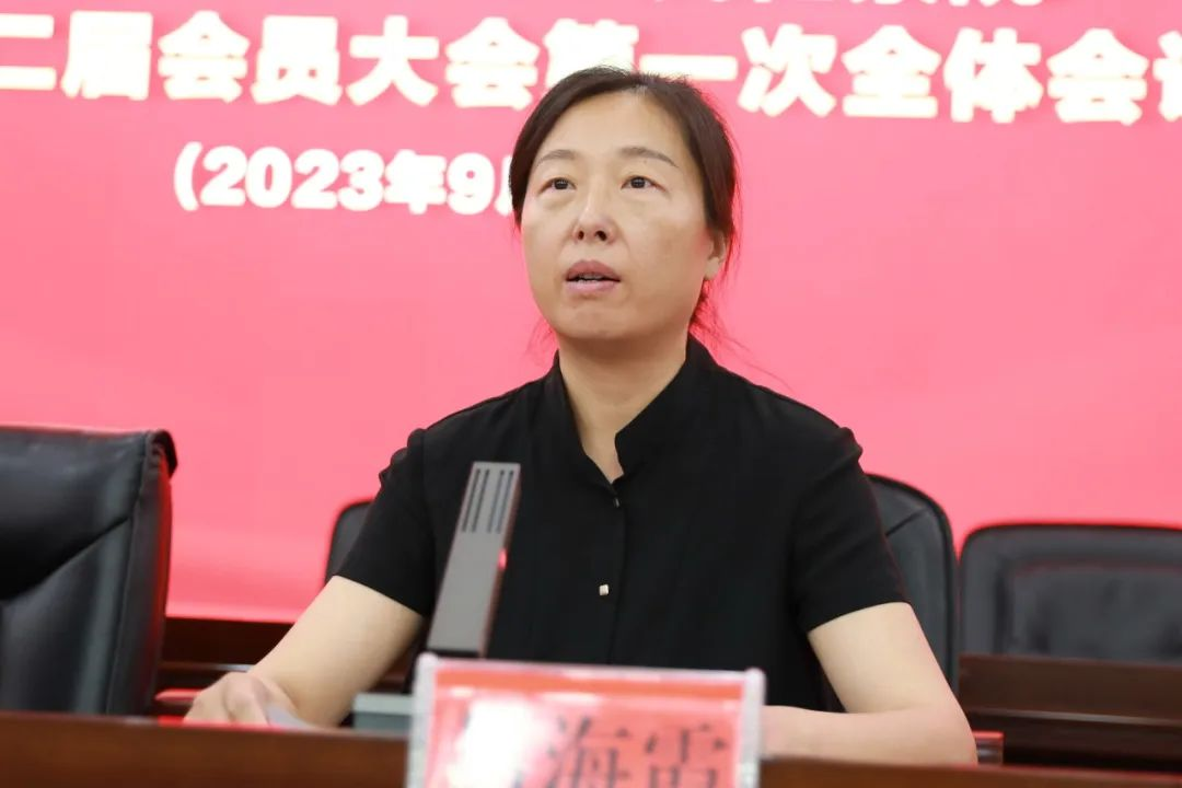 首页>河南法治报道>正文>吕海霞代表区总工会祝贺区检察院工会成功