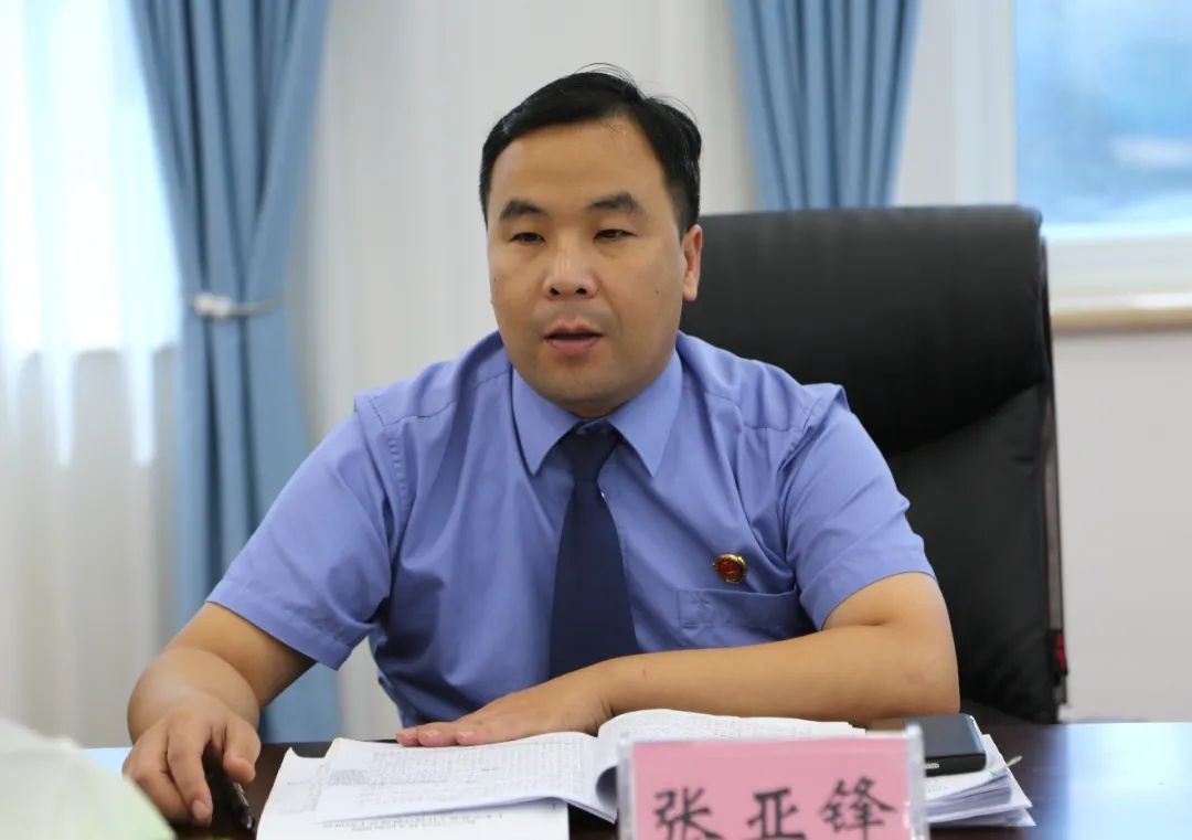 首页>河南法治报道>正文>参会人员围绕"三个研讨班"和叶县县委十四届