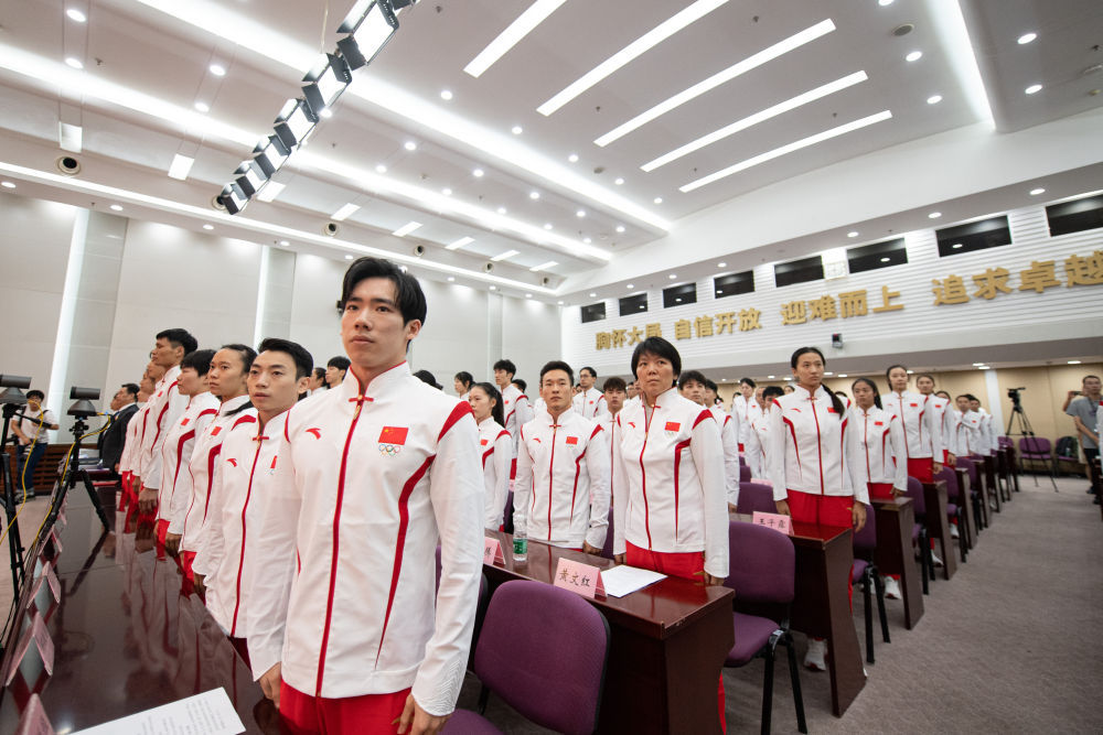 追光丨36位奥运冠军领衔 中国代表团向亚运出发！