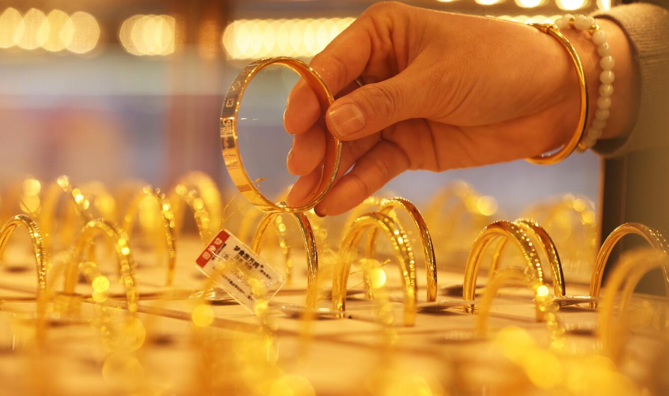 黄金卖爆了！每克涨破600元！消费者暴增300%？最受欢迎的是→