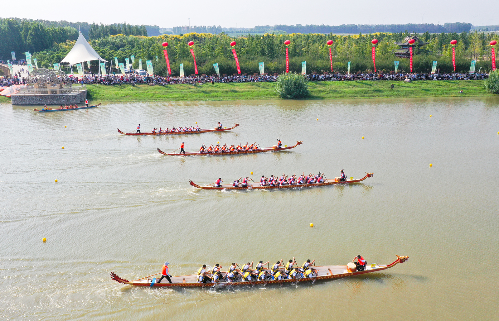 金秋逐浪金堤河中华龙乡赛龙舟
