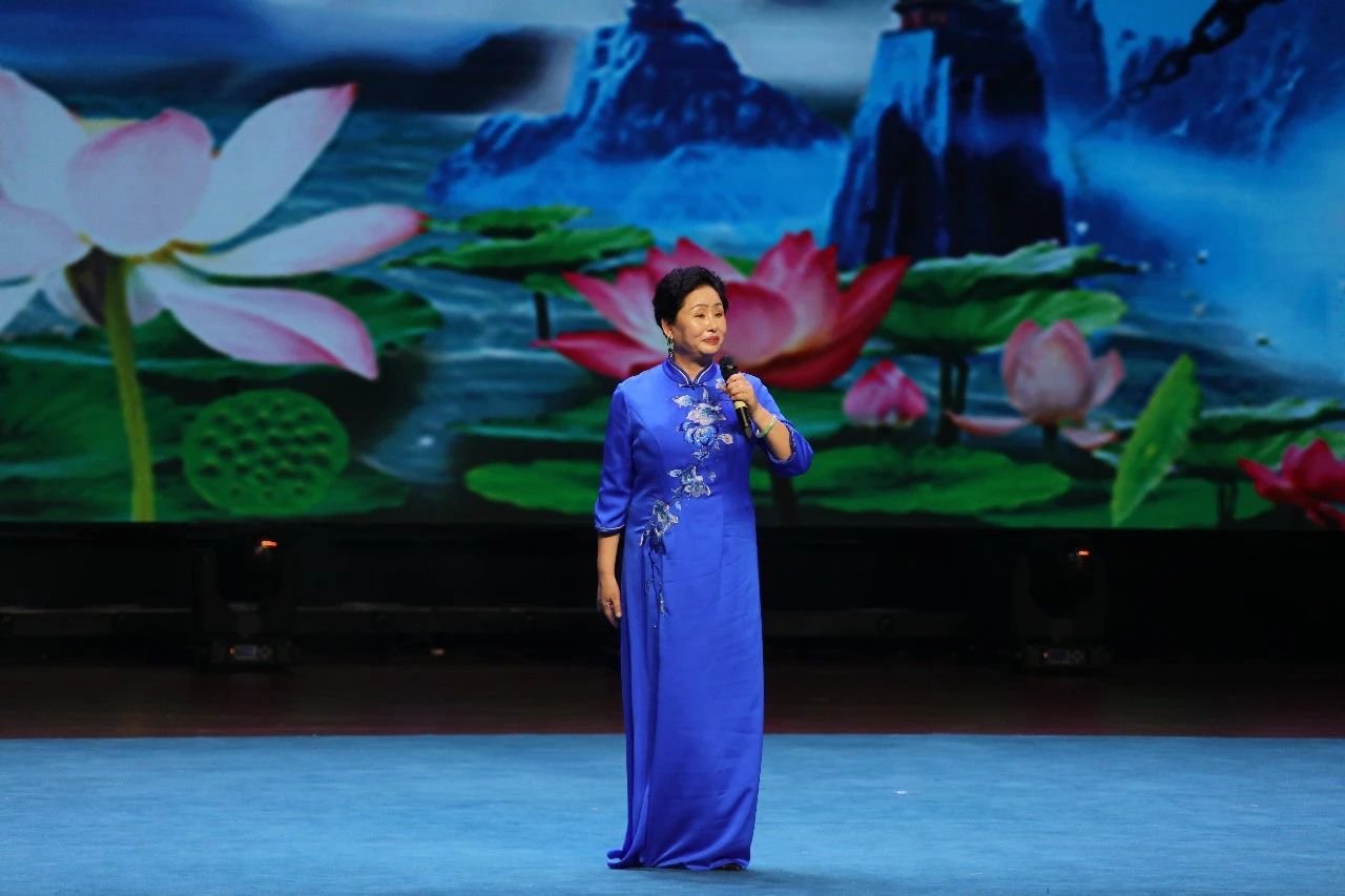 豫剧小生之帝王素君授牌杨文丽为王素君派传承人