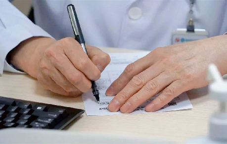 “藿香正气水”泡脚？专家：并不适宜所有人！