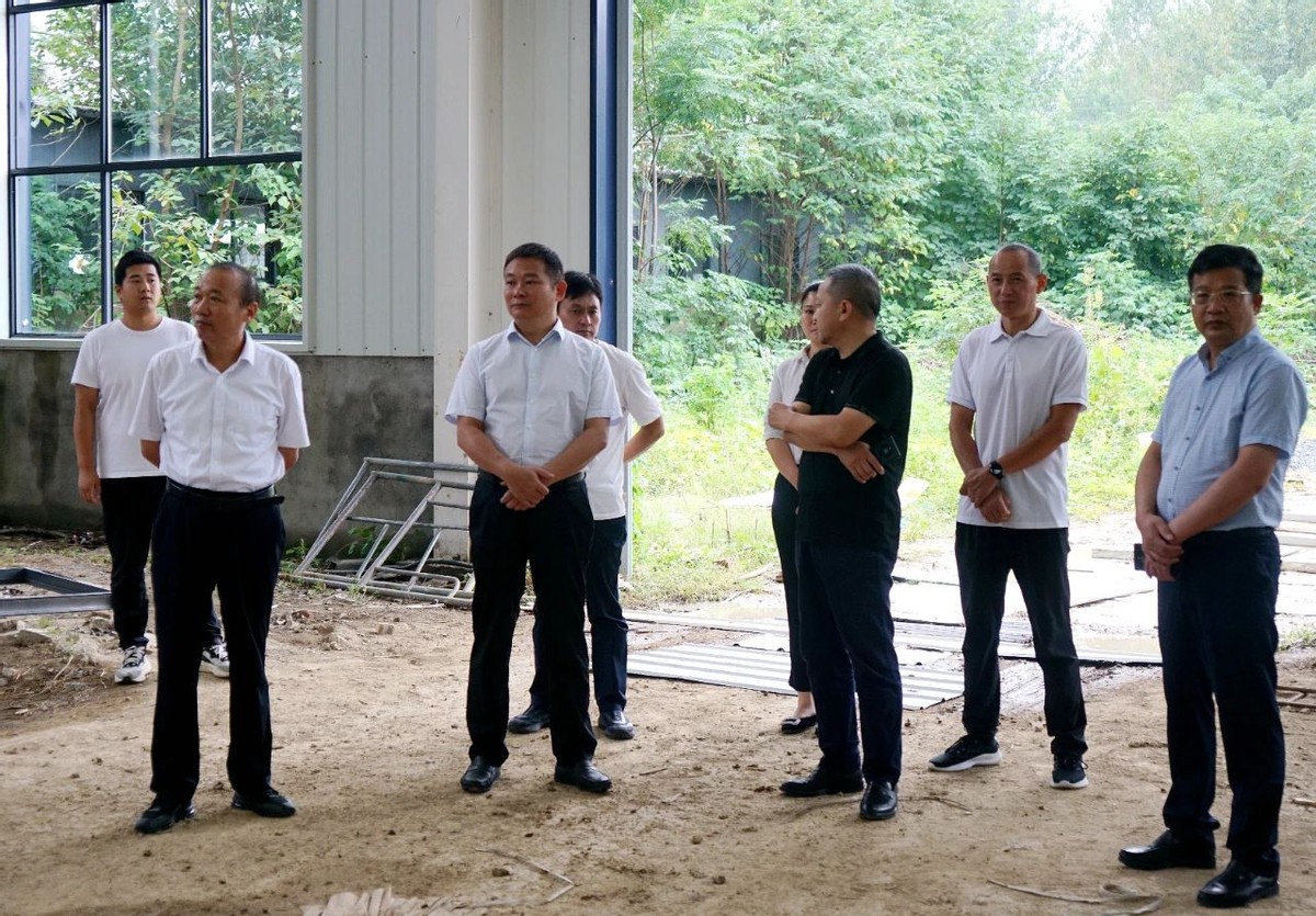 新蔡县委副书记县长李勇到先进制造业开发区督导重点项目建设工作