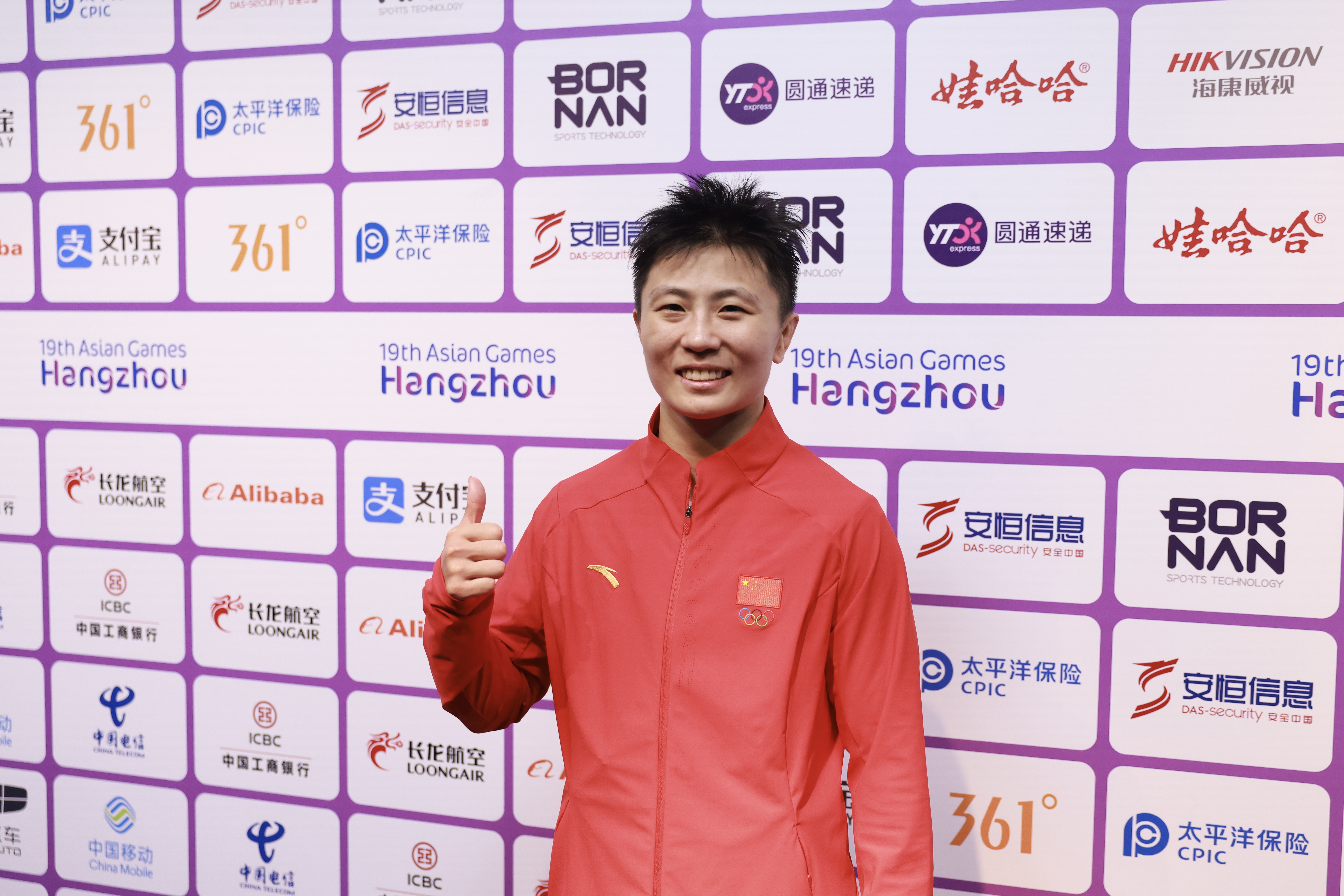 晋级亚运会散打比赛四强塔沟学员李玥瑶首战告捷