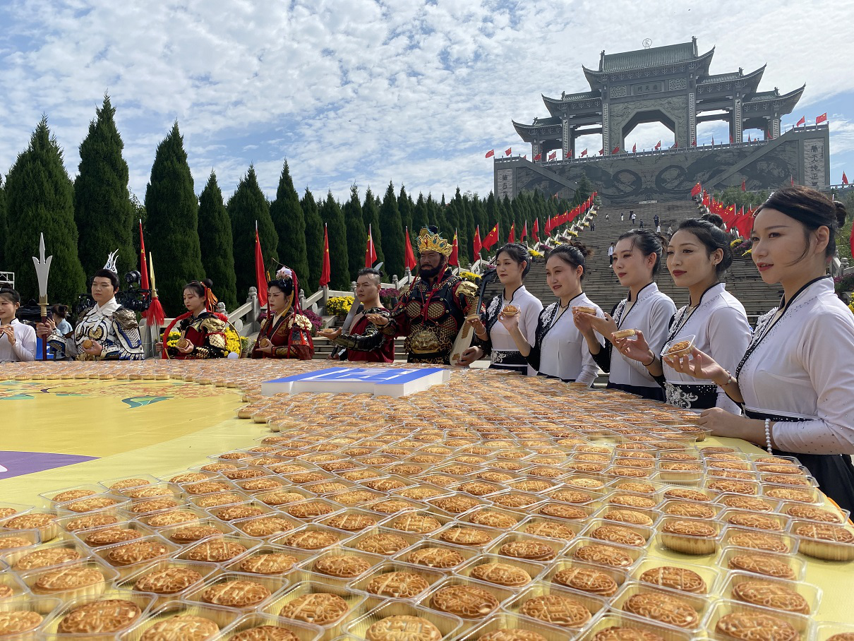 淇县“双节”假期“封神”之旅交出高质量文旅答卷