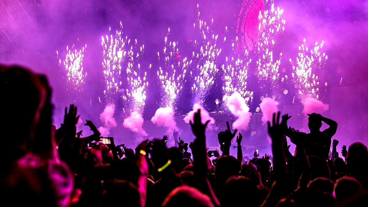 热门演出开票即售罄，“黄牛”票从哪里来？