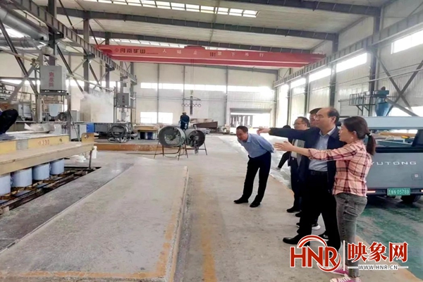 商丘市市场监督管理局赴民权开展“企业服务日”活动