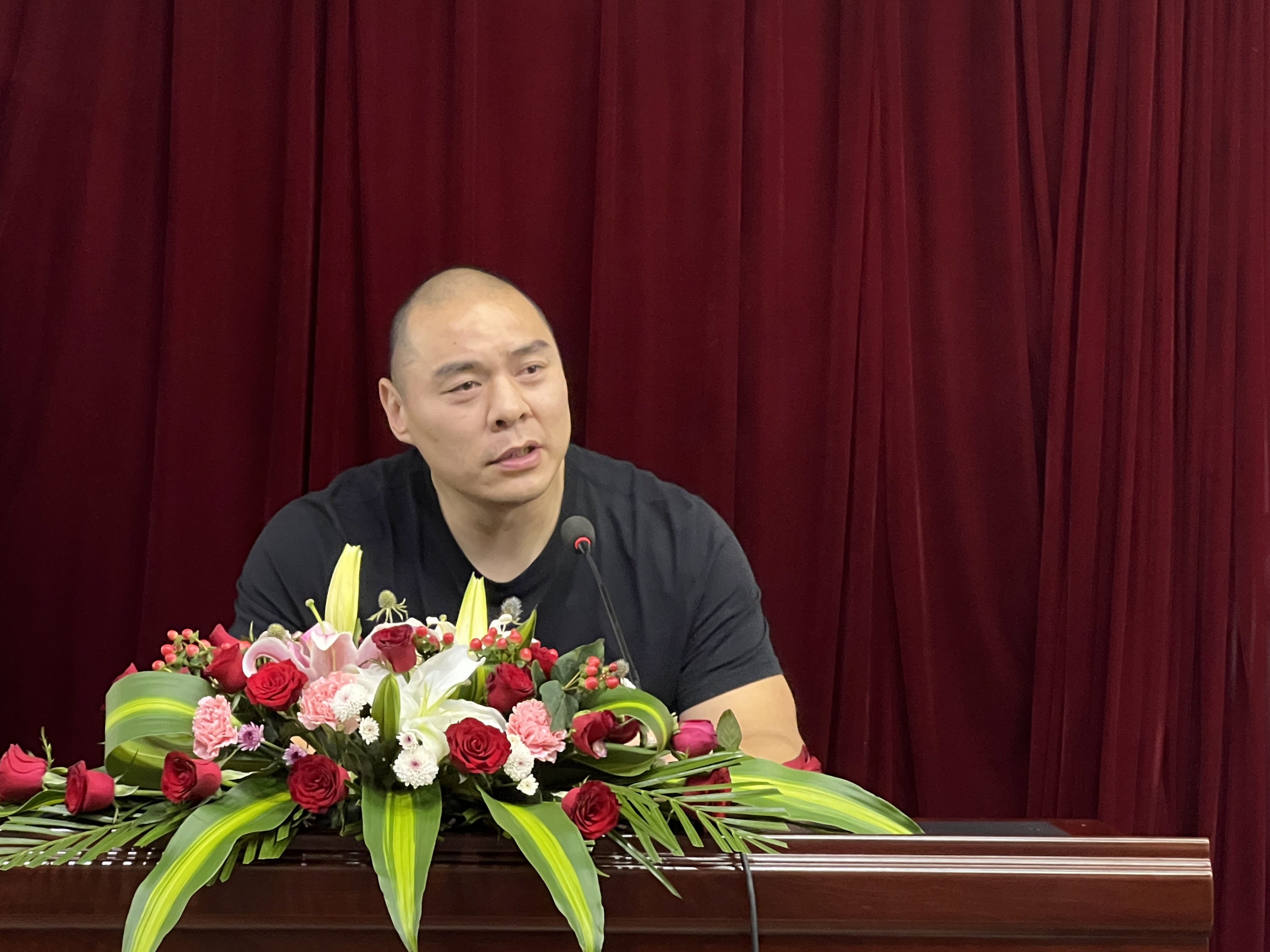 自律成就梦想的"拳王"张志磊-大象网