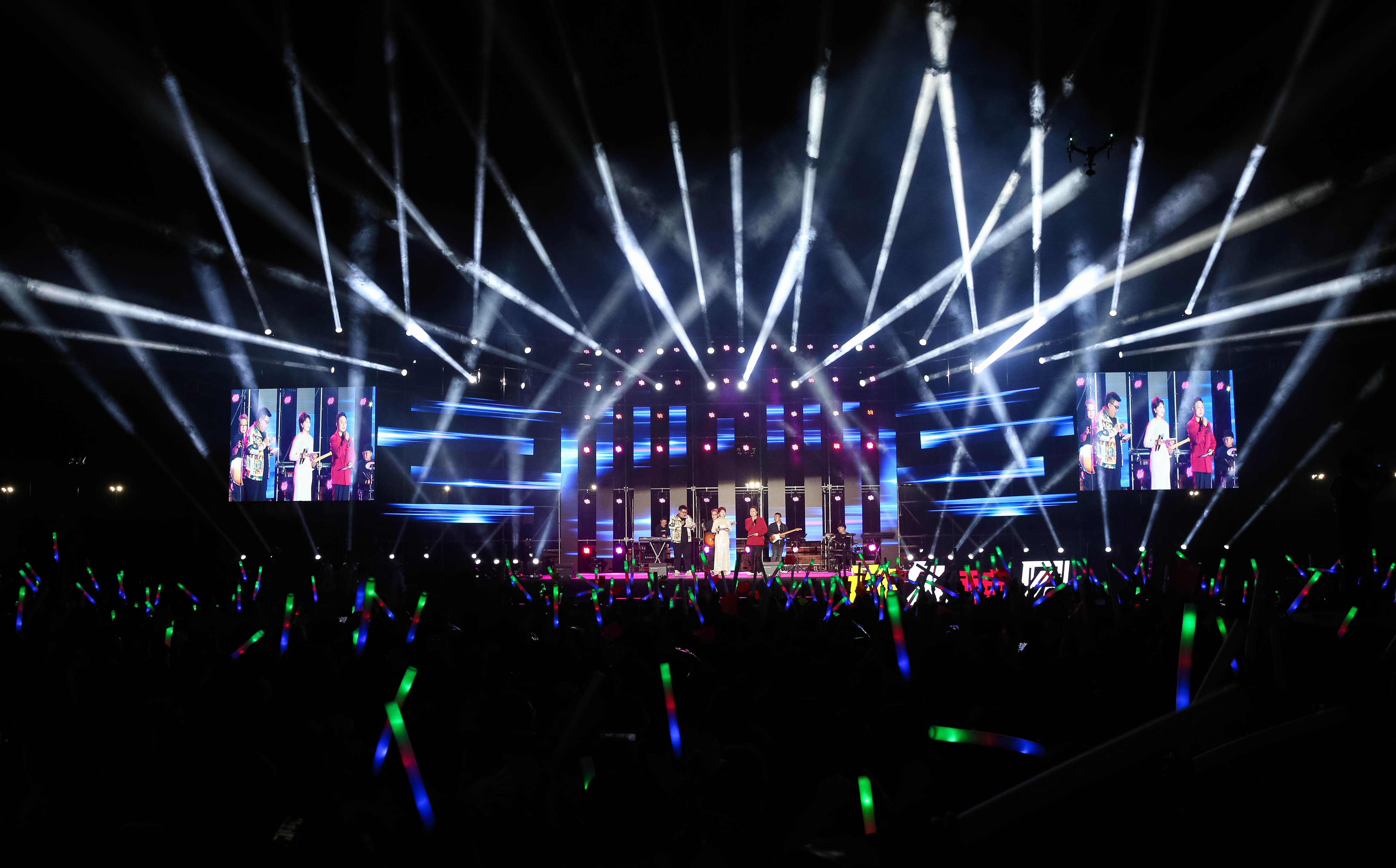 许昌三国时尚节许久魏见926星光音乐节燃炸开唱