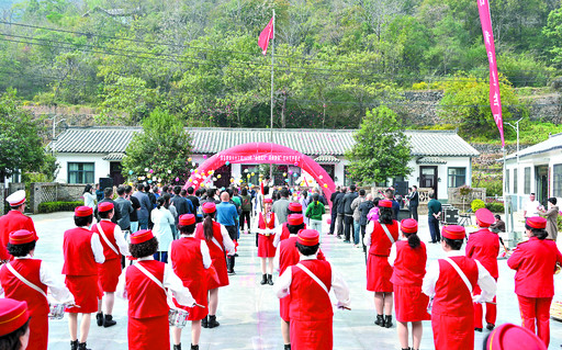盛邀广大游客太行赏秋 淇县黄洞乡红叶节开幕