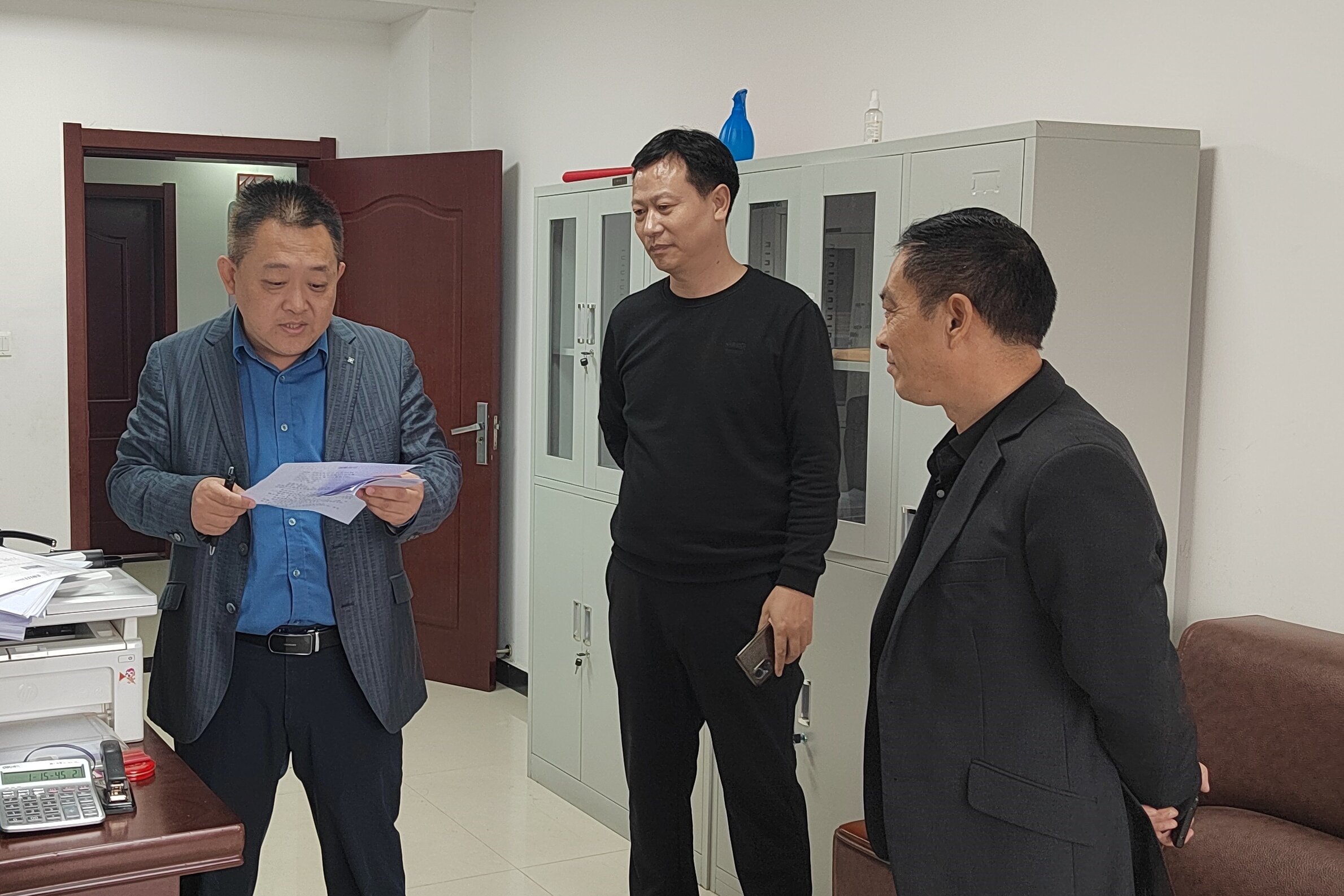 庭前调解减诉累 握手言和促和谐