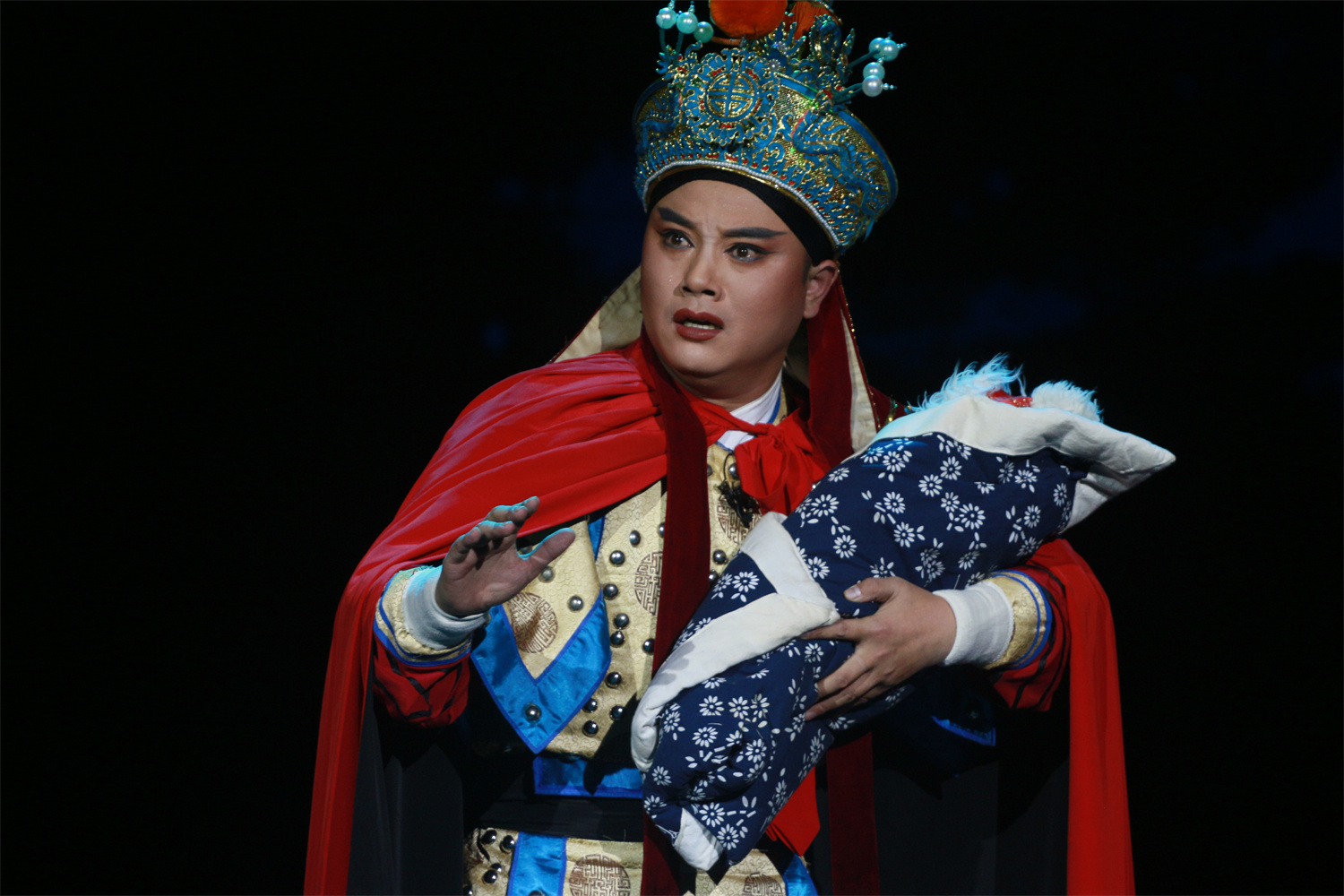 河南小皇后豫剧团成立三十周年专场晚会在郑州隆重举行