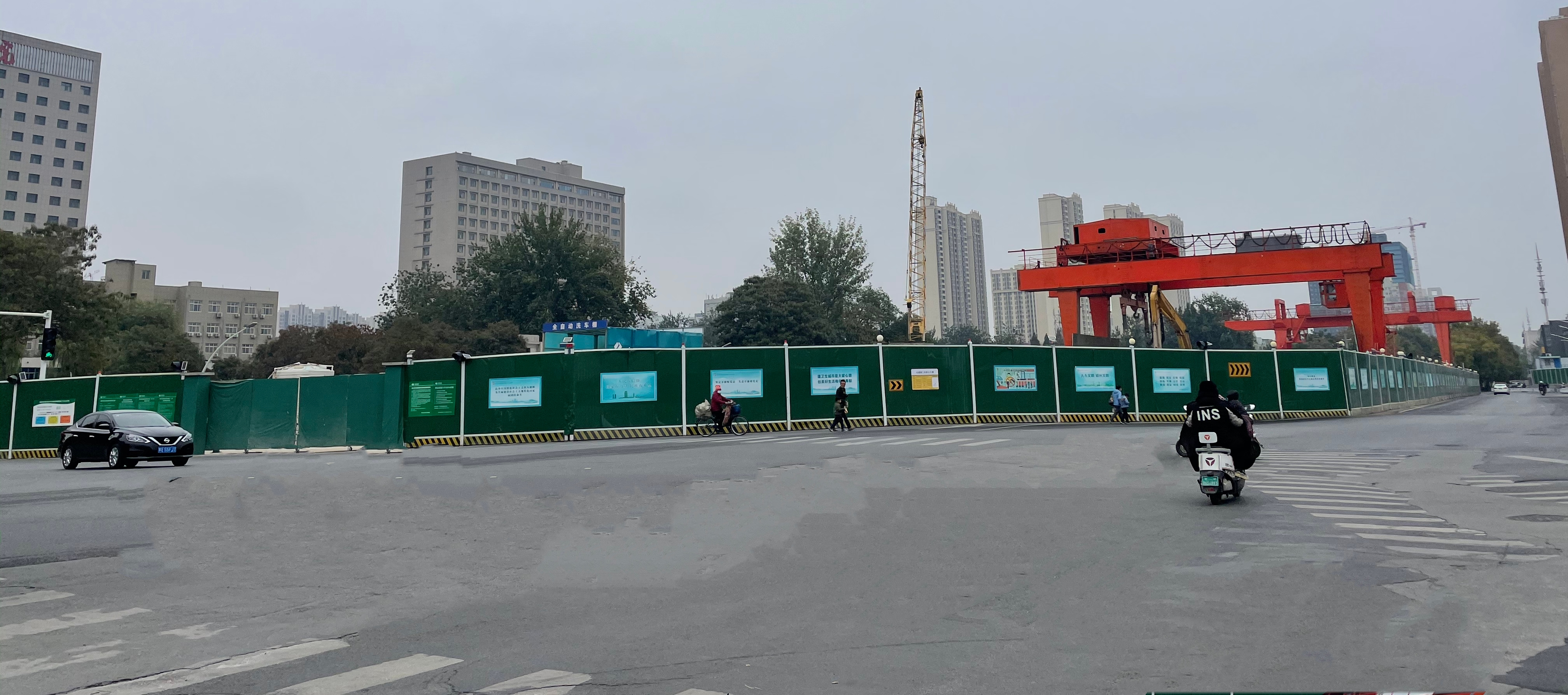 郑州金水区整治问题围挡动真格治理顽疾顺民心