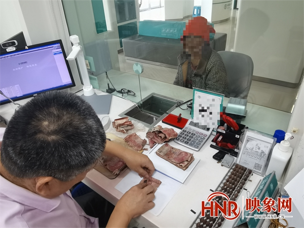 农行商丘柘城县胡襄支行：兑换残币挽救老人卖粮款获称赞