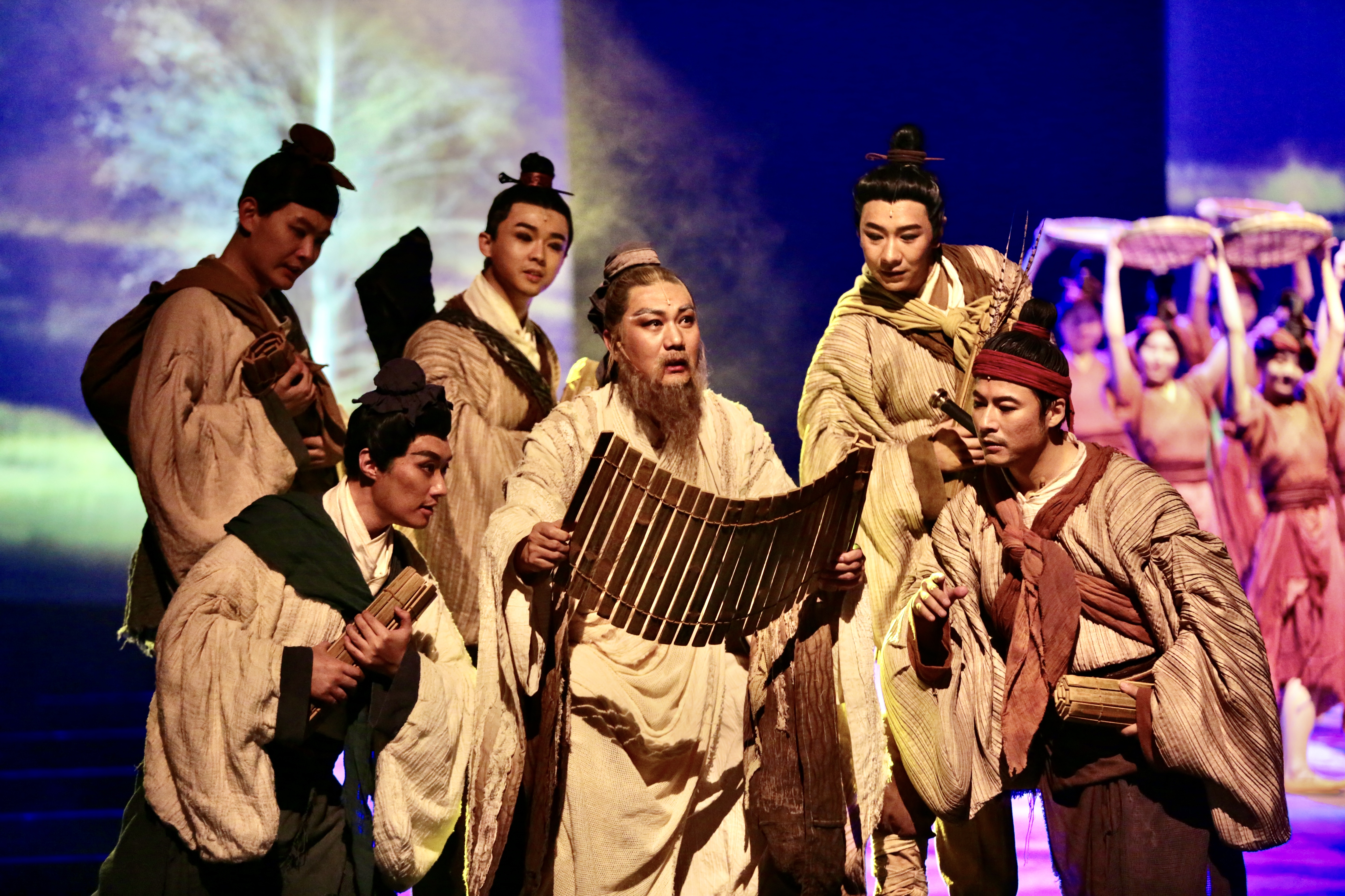 大型话剧孔子在河南艺术中心上演