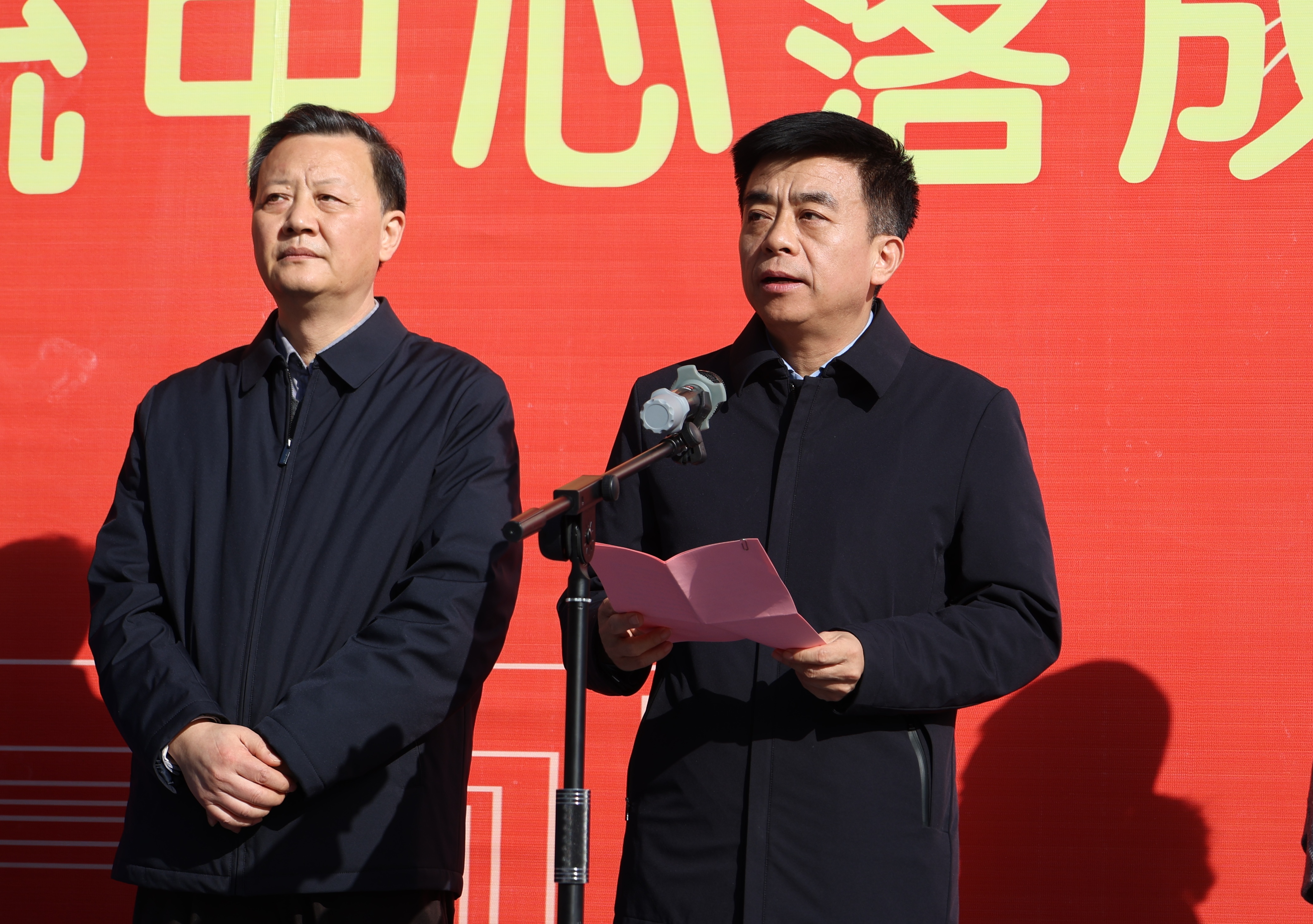 开封>我在开封挺好的>正文>市领导张松文,卢捍卫,刘震,开封大学党委