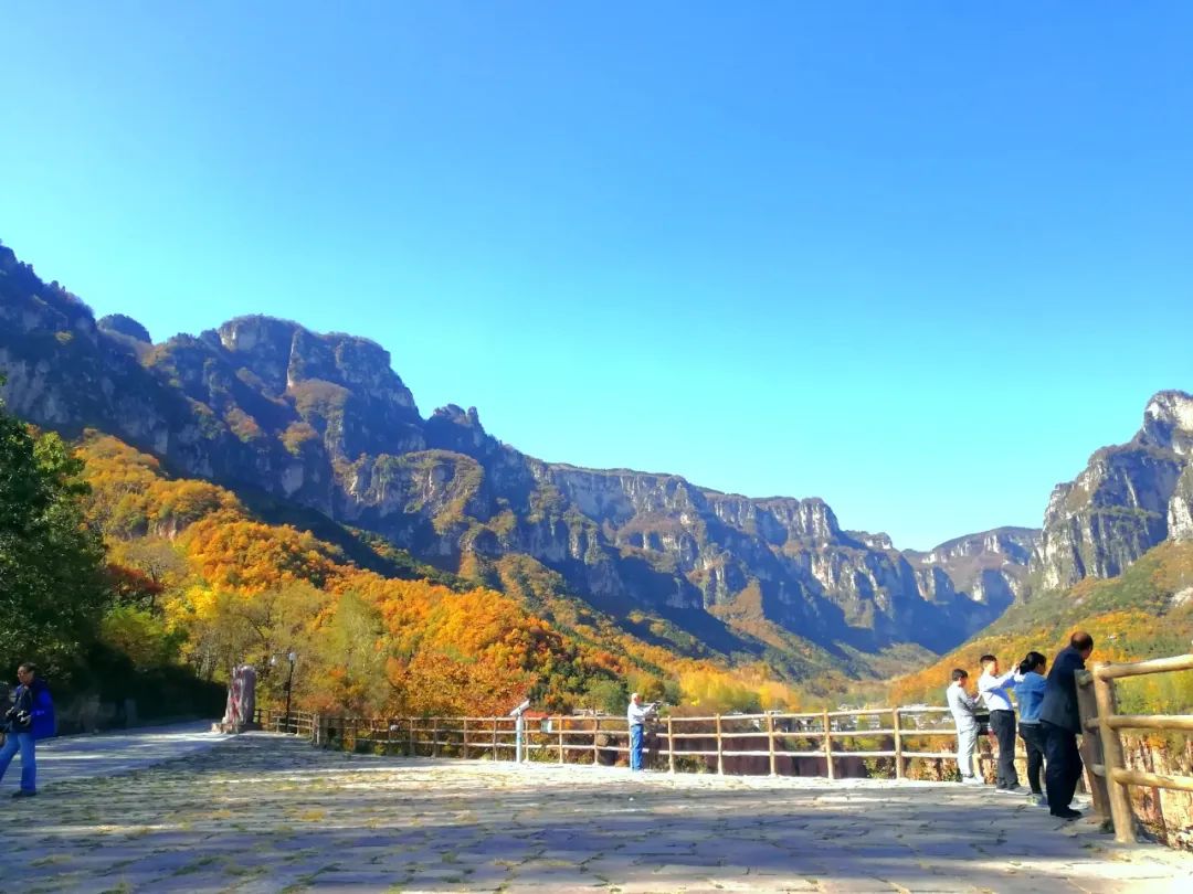 辉县市万仙山:邂逅初冬的美景时光-大象网